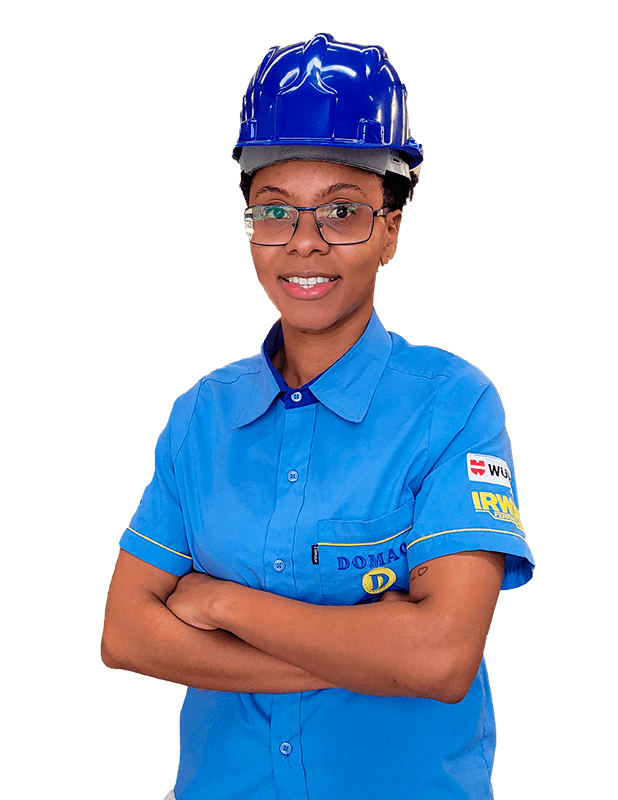 Funcionária Priscila da Domac - Máquinas, Ferramentas e Ferragens